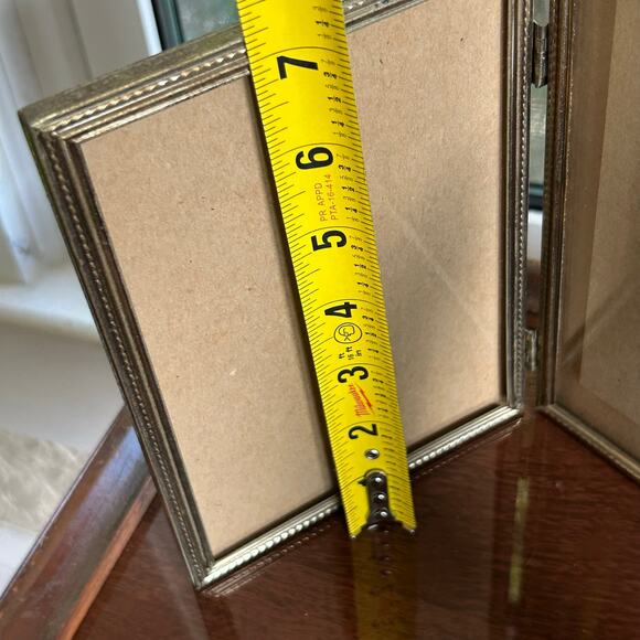 Vintage Gold-Tone 5x7 Frame Set – Single & Double Hinged (3 Photo Display) - Picture 12 of 12